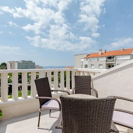 Apartment Ferienwohnung Fur 5 Personen Ca 65 Qm In Split, Dalmatien Mitteldalmatien *